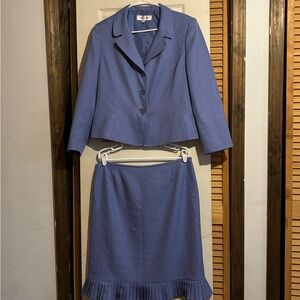 🐾 Purple Suit Studio Skirt Suit: Size 16p 🐾